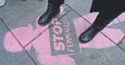 Copertina di La normalizzazione della violenza contro le donne ha a che fare con la pornografizzazione della vita quotidiana