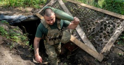 Copertina di Ucraina, le chat dei soldati di Kiev: “A Pokrovsk i generali sottovalutano i russi, saranno giorni caldi”