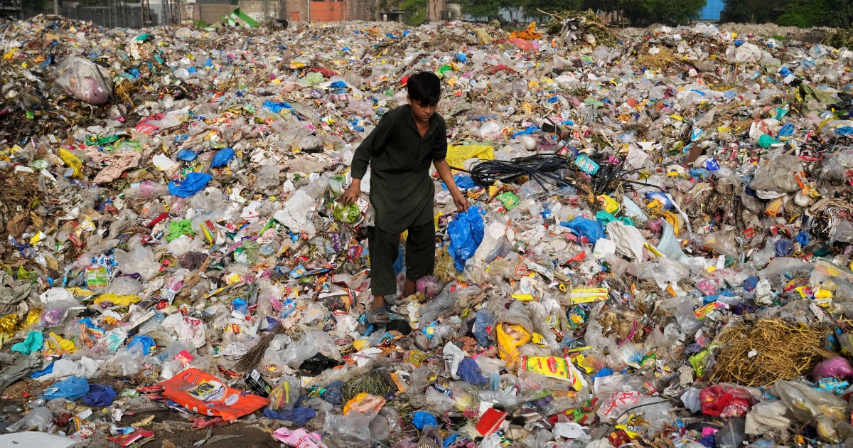 falliscono i negoziati per il primo trattato internazionale contro l8217inquinamento da plastica i paesi produttori di petrolio si oppongono