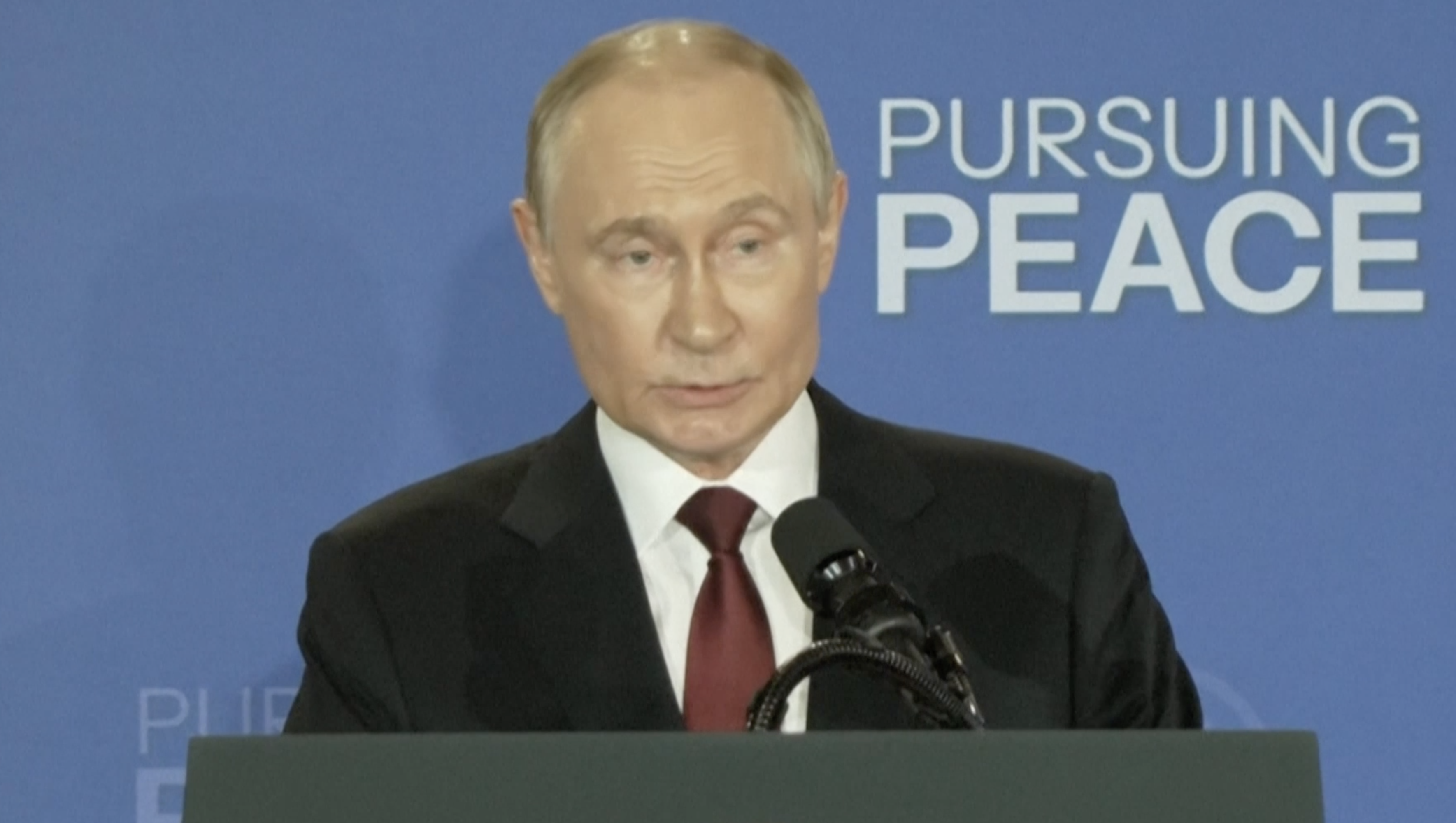 Putin: “Spero che l’Europa e l’Ucraina non ostacolino i progressi verso la pace. No provocazioni o accordi segreti”