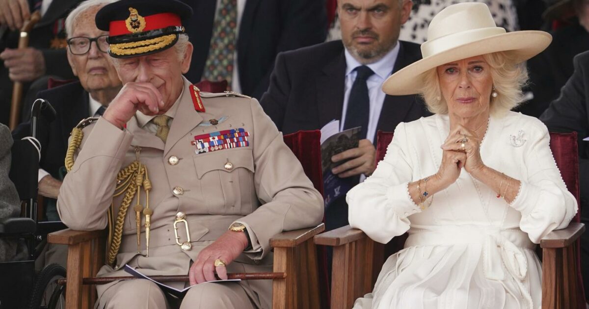Re Carlo e Camilla scoppiano in lacrime per la prima volta in pubblico: ecco cosa è successo Re Carlo e Camilla scoppiano in lacrime per la prima volta in pubblico: ecco cosa è successo
