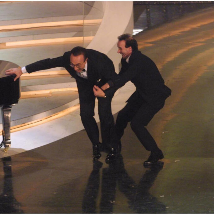 “Con lui e grazie a lui momenti di spettacolo televisivo prodigiosi”: l’addio di Roberto Benigni a Pippo Baudo