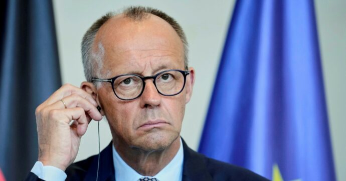 Ucraina, Merz fa il mediatore tra l’Europa e Trump: una sponda per l’Italia