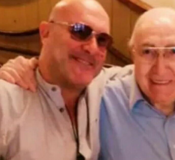 “Lo chiamavo ‘zio’, quando ho saputo che era mio padre è stato uno choc”: chi è Alessandro Baudo, il “figlio segreto” di Pippo Baudo