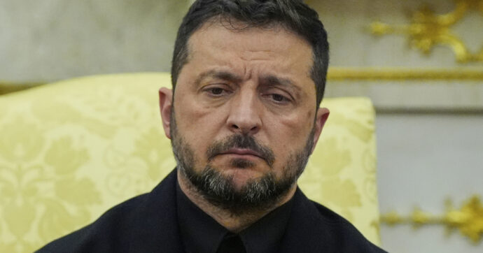 Dall’accoglienza a Putin al ‘no’ sul cessate il fuoco: la linea di Trump alla quale Zelensky si sta rassegnando