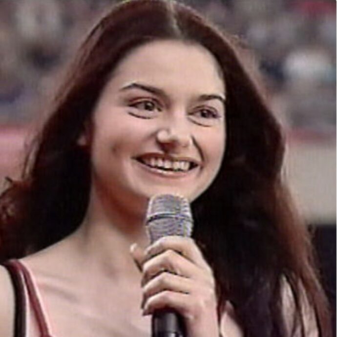 “Dopo Amici ero arrabbiata, ho perso tanti soldi per pubblicare un disco. È stato come schiantarsi”: lo rivela Giulia Ottonello