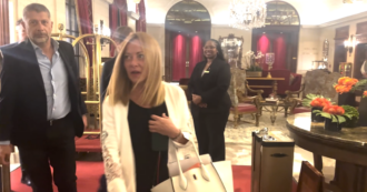 Copertina di L’arrivo di Meloni a Washington per l’incontro con Trump e Zelensky – Video