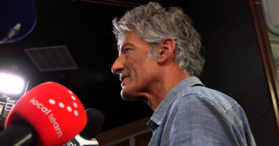 Copertina di “Chi insegnerà ai giovani di oggi a fare tv? Dovrebbero sostituire il cavallo Rai con una sua statua”: Fiorello ricorda Pippo Baudo