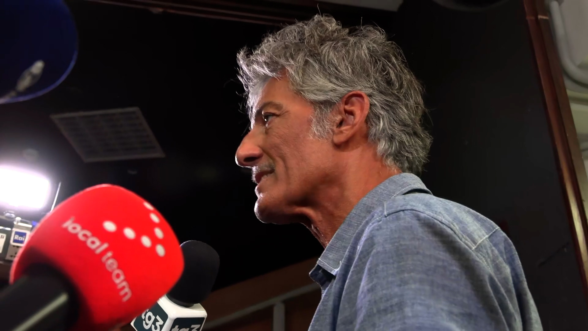chi insegner224 ai giovani di oggi a fare tv dovrebbero sostituire il cavallo rai con una sua statua fiorello ricorda pippo baudo