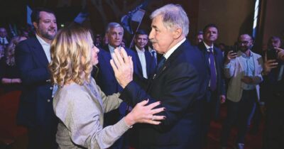 Copertina di 7 Regioni aggiungono 2 assessori: l’abbuffata omaggio dal Parlamento