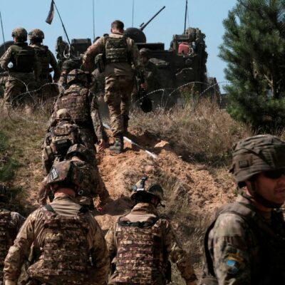 Copertina di Truppe Ue in Ucraina, ora Londra e Berlino frenano