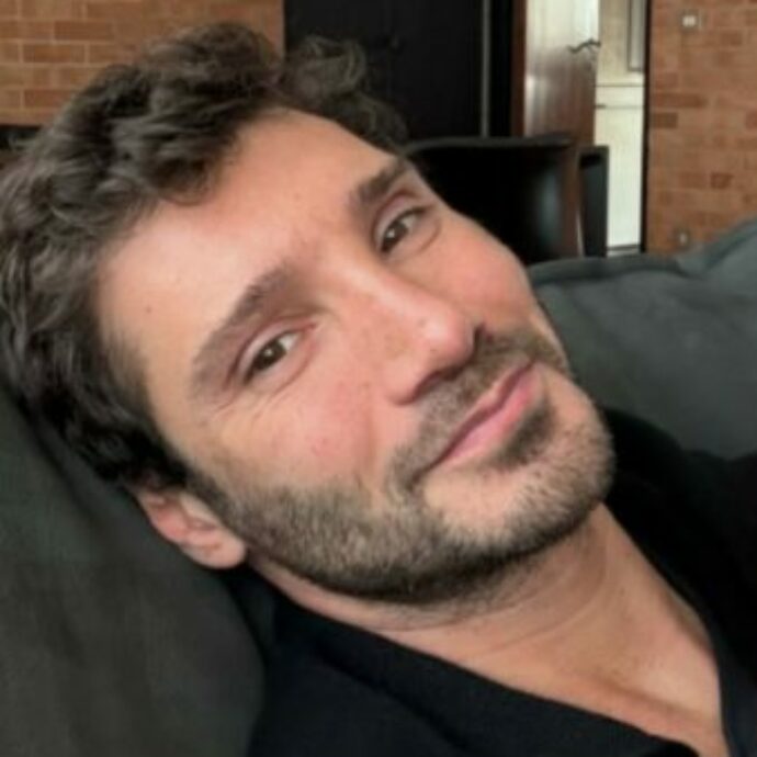 “Abbiamo trovato le tracce dei responsabili”: video intimi rubati violando il sistema di sorveglianza della sua casa, Stefano De Martino denuncia gli hacker