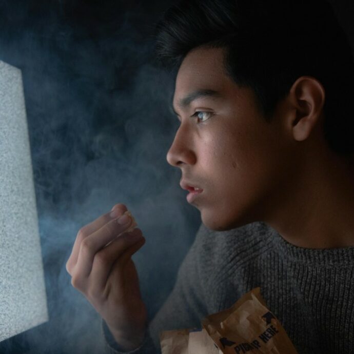 “Incremento del 15% tra la una di notte e le sei del mattino”: boom di ascolti tv nel cuore della notte, tutta colpa del caldo. Ecco i film più visti