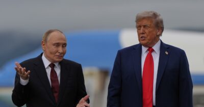 Copertina di Ucraina, media: “Gli Usa preparano un trilaterale a Budapest”. Fonti: “Putin ha chiesto di incontrare Zelensky da solo”