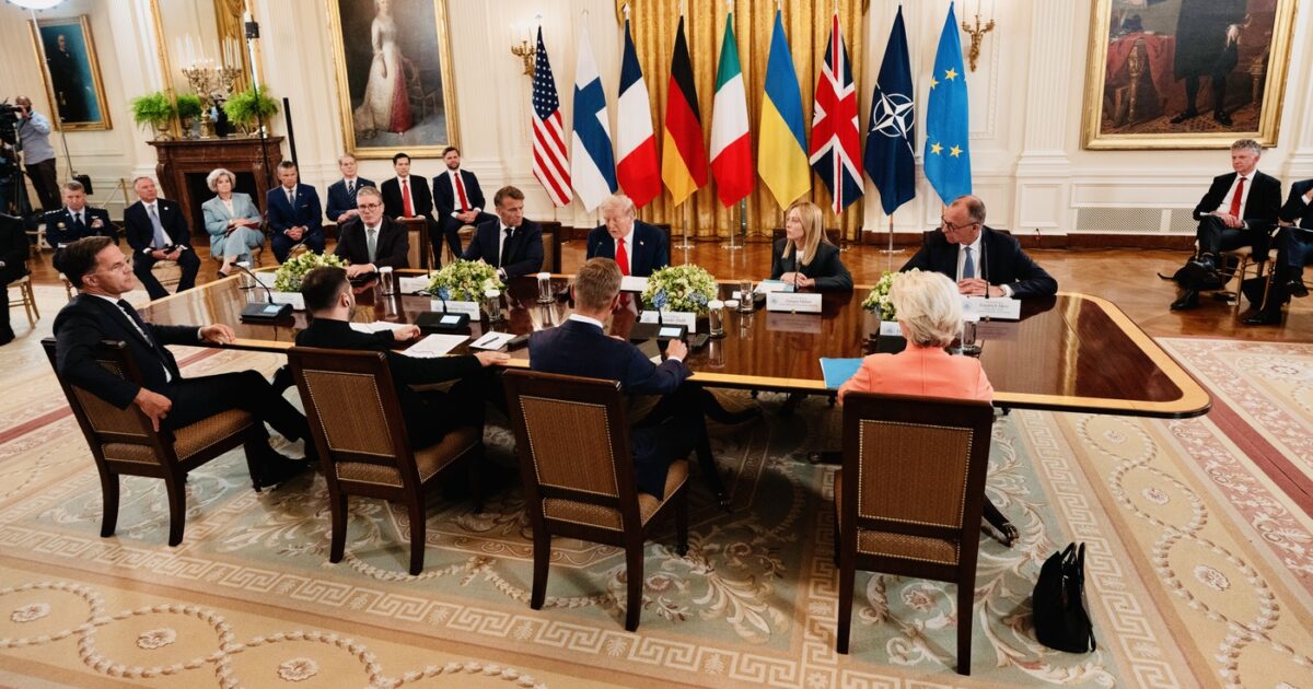 Trump e il piano per la pace in Ucraina: “Prepariamo incontro Putin Zelensky”, Merz: “Si vedranno in due settimane” Trump e il piano per la pace in Ucraina: “Prepariamo incontro Putin Zelensky”, Merz: “Si vedranno in due settimane”
