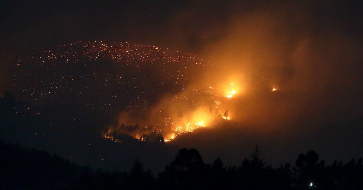 incendi il portogallo ha la pi249 vasta area bruciata in ue in spagna carbonizzati 343000 ettari nel 2025