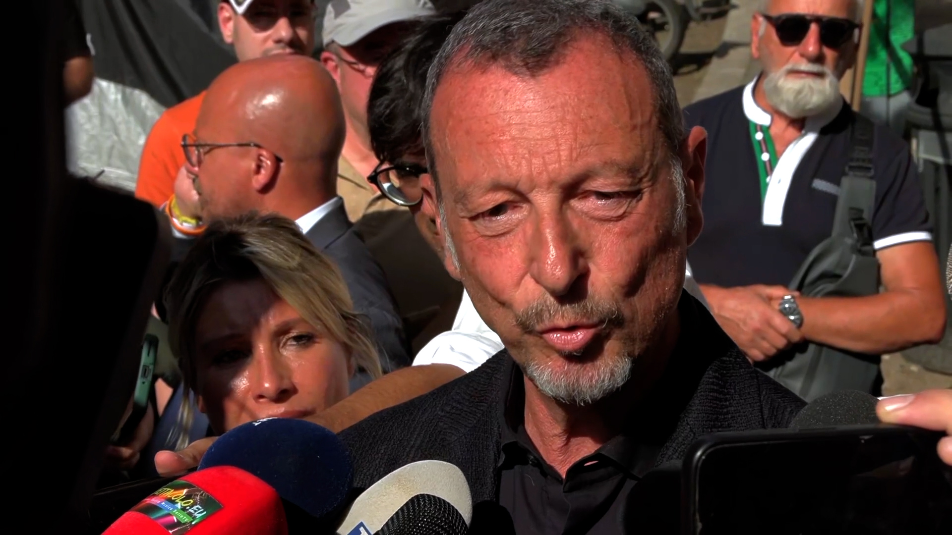 amadeus omaggia pippo baudo non esistono eredi l8217unico che pu242 fare variet224 oggi 232 fiorello e racconta un aneddoto