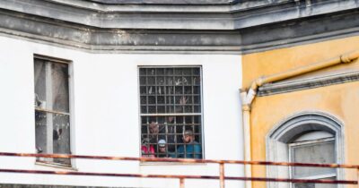 Copertina di Presi i due detenuti evasi da Poggioreale