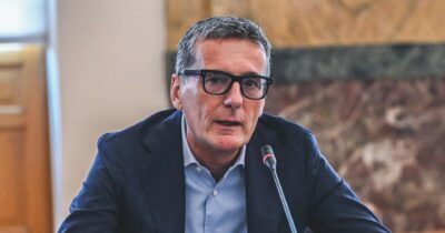 Copertina di La Bce autorizza Delfin a salire al 20% di Mps: è guerra a Nagel