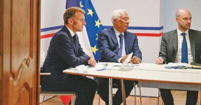 Copertina di Trump: “No truppe Usa in Ucraina”. Per il trilaterale si pensa a Budapest