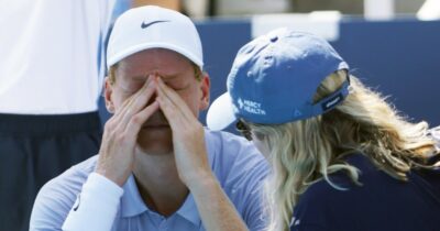 Copertina di Dal caldo alla torta di compleanno: tutte le ipotesi sul malore di Sinner a Cincinnati. Come sta l’azzurro e cosa filtra in vista degli US Open
