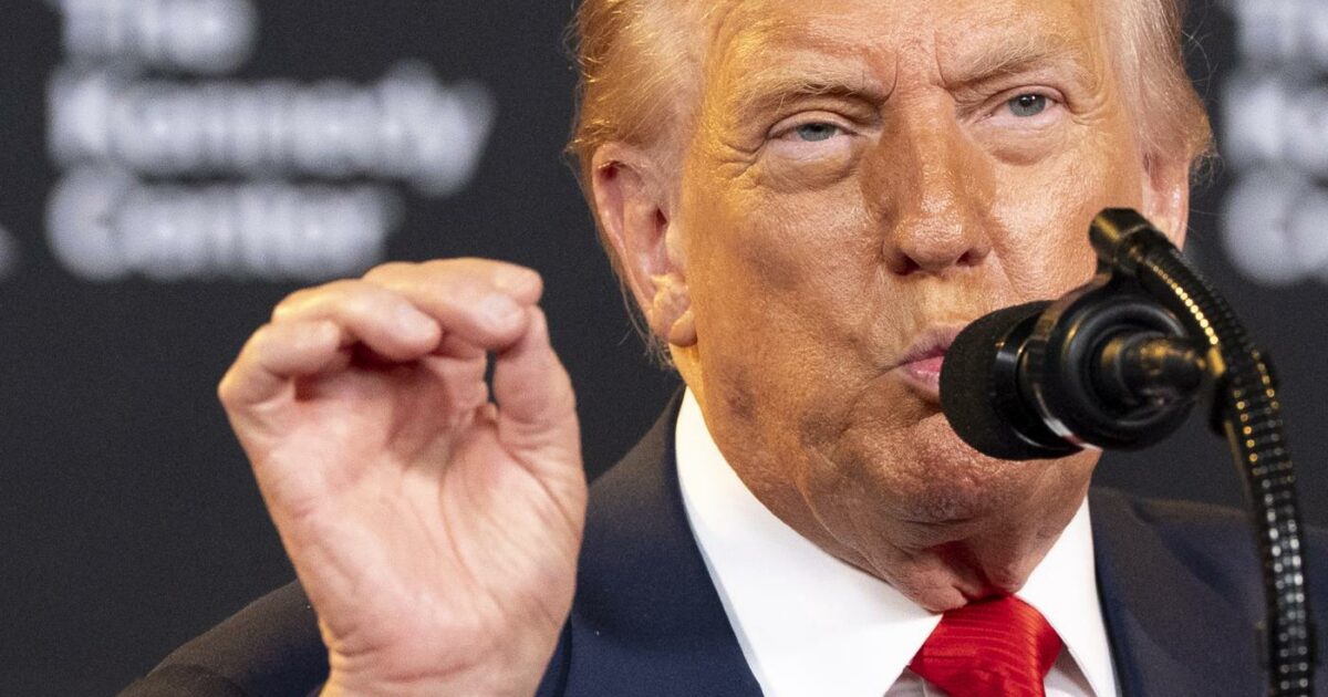 los angeles washington e non solo cos236 trump punta a commissariare con la forza le citt224 a guida dem e i sindaci preparano la resistenza