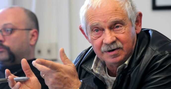 Morto a 82 anni Salvo Vitale, lo storico amico di Peppino Impastato: attivista e insegnante, condusse con lui Radio Aut