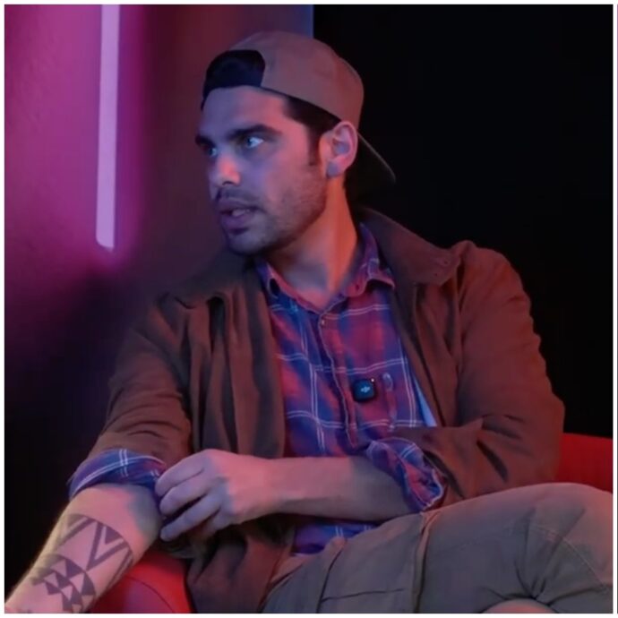 “Bastano 100 casalinghe disperate che non hanno nulla da fare e con i loro profili fake ottieni lavori dopo i reality”: la rivelazione di Stefano Sala