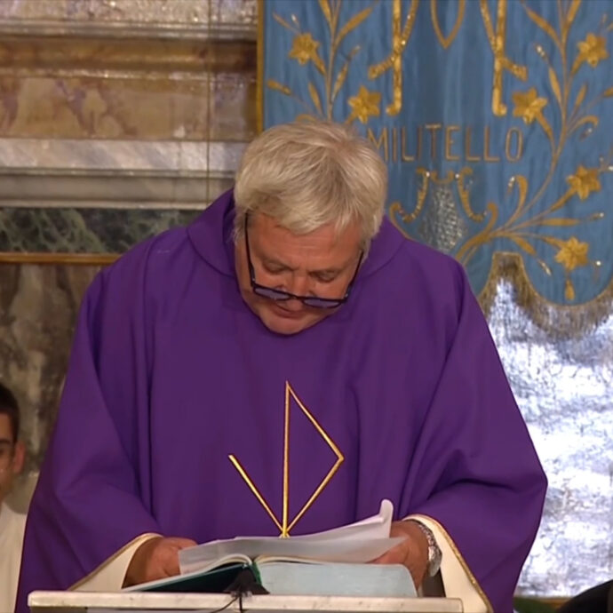 Funerali Pippo Baudo, l’omelia di don Giulio Albanese: “Ha manifestato coraggio contro la mafia” – L’intervento integrale