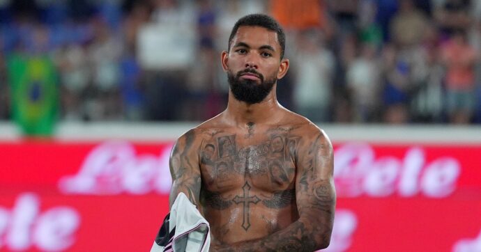 Douglas Luiz, che flop: il brasiliano lascia già la Juventus. È fatta per il trasferimento al Nottingham Forest: cifre e formula