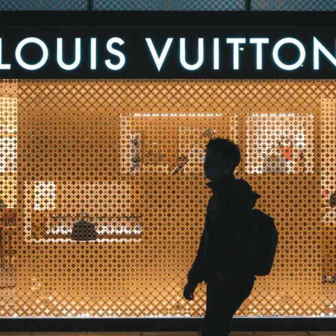 Chi compra prodotti dai brand di lusso vuole trasparenza: le storie patinate sui social non bastano