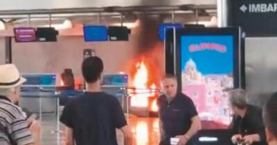 Copertina di Malpensa, incendia banco check-in  e sfascia i monitor