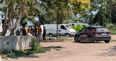 Copertina di Arrestata la madre del 13enne investitore di Cecilia De Astis