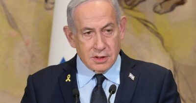 Copertina di L’Italia e altri 20 Paesi condannano la colonia in Cisgiordania. Meloni: “Israele compromette la soluzione dei due Stati”