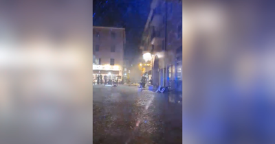 Copertina di Nubifragi in Toscana, la tempesta attraversa l’Isola d’Elba: allagamenti e strade interrotte – Video