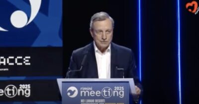 Copertina di Draghi e la scossa a Von der Leyen: “La Commissione aveva promesso un piano anti-dazi interni entro fine anno”