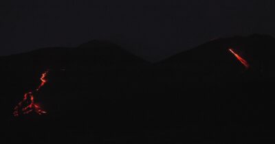 Copertina di Etna, il video delle colate laviche dalle recenti fratture: sopralluogo del Corpo forestale