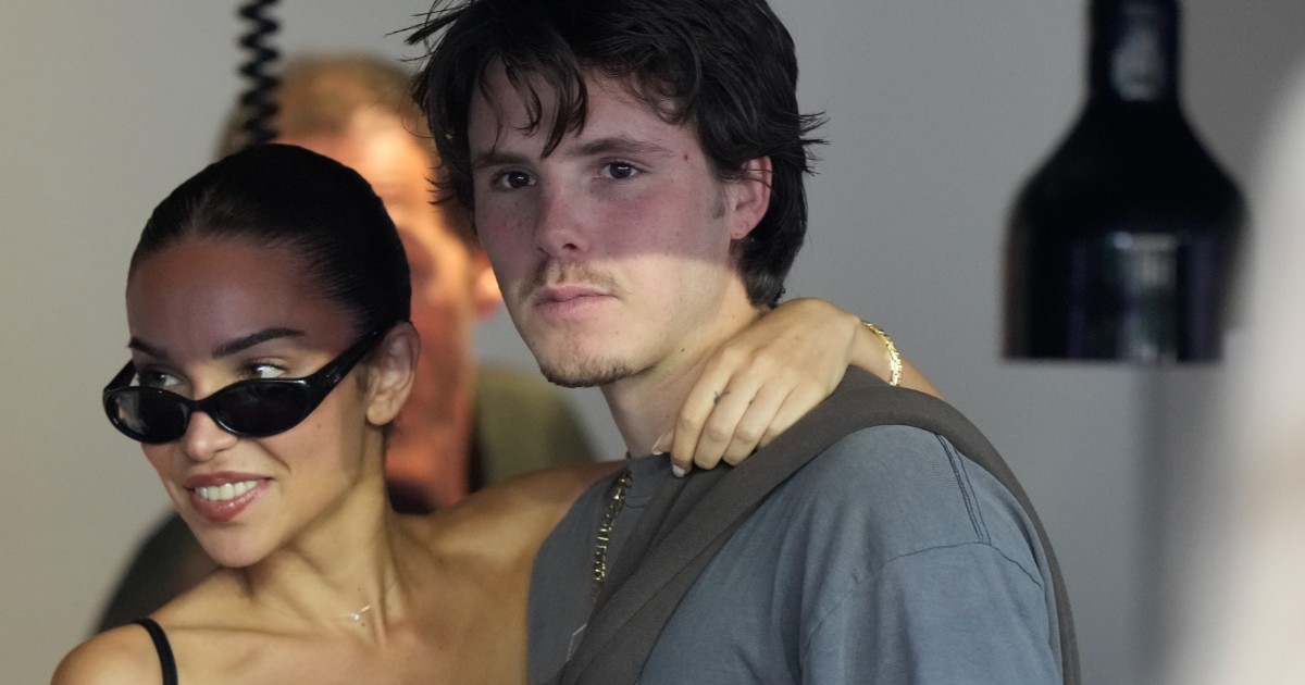 “Show vietato ai minori”: il siparietto hot di Cruz Beckham sullo yacht di famiglia fa girare la testa alla fidanzata (e non solo)