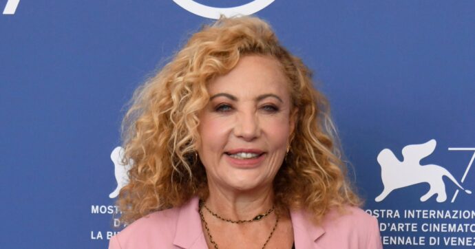 Iaia Forte: “I tormenti di Fantastichini,  il rigore di Volonté a scuola  e le scene hot per Corsicato”