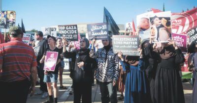 Copertina di Diario da Tel Aviv – In piazza ebrei e arabi israeliani per costruire un’alternativa