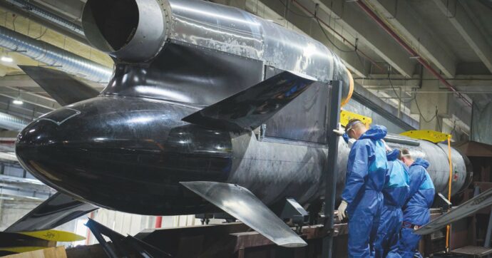 Trump vieta i super-missili in Russia. Kiev se ne frega:  “Usiamo armi fatte da noi”