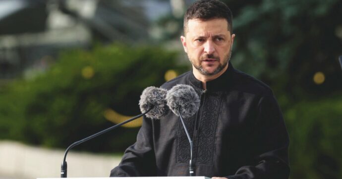 Guerra in Ucraina, Zelensky: “Riprendere i territori”. Lavrov: “Ripartiamo da Istanbul”