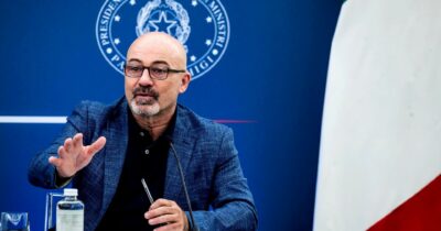 Copertina di Cingolani&C. Guadagni stellari per i big grazie alle azioni gratuite