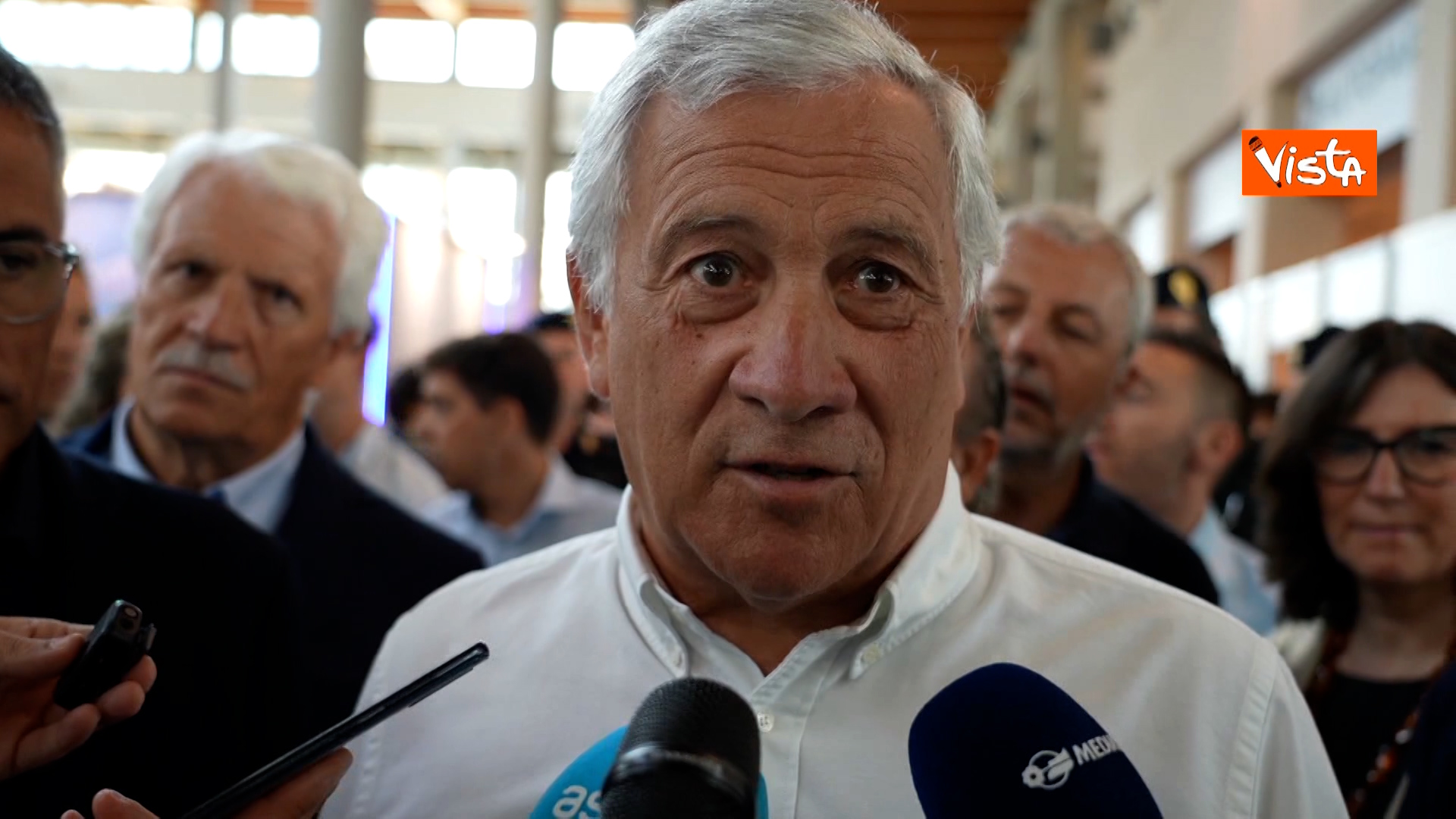 Tajani: “Salvini su Macron? Non si vince con la violenza delle parole. La politica estera la fa il ministro degli Esteri” Tajani: “Salvini su Macron? Non si vince con la violenza delle parole. La politica estera la fa il ministro degli Esteri”