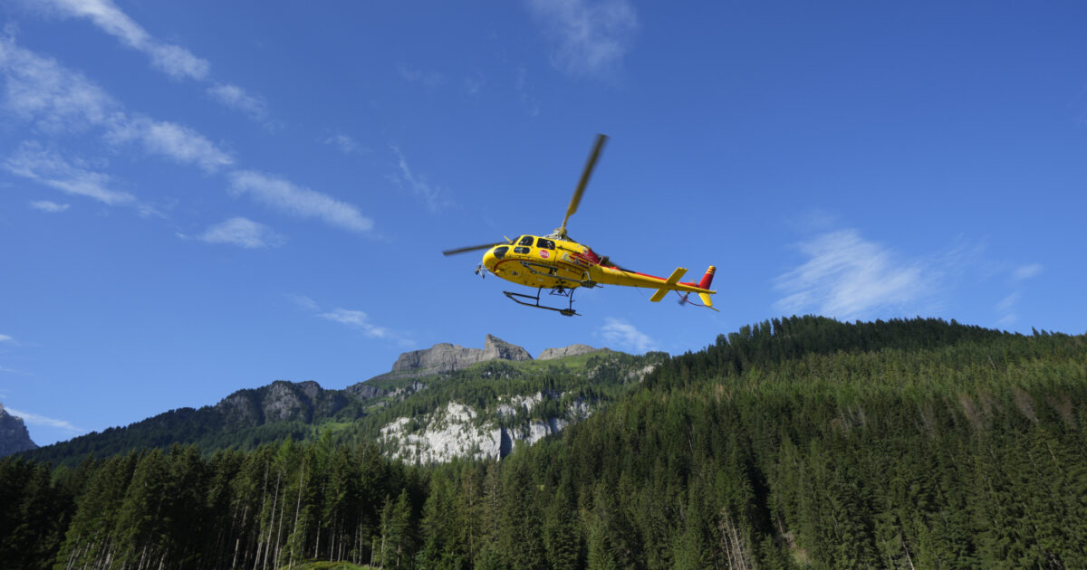 Tragedia sul Monte Vioz: 74enne precipita per 100 metri e muore in Trentino davanti agli amici