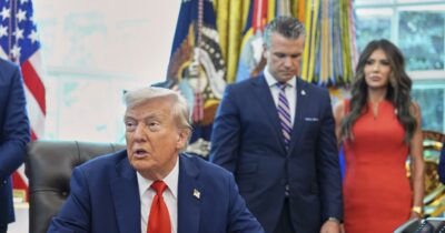 Copertina di Trump vuole cambiare il Dipartimento della Difesa: “Torni a chiamarsi della Guerra, vogliamo anche attacco”