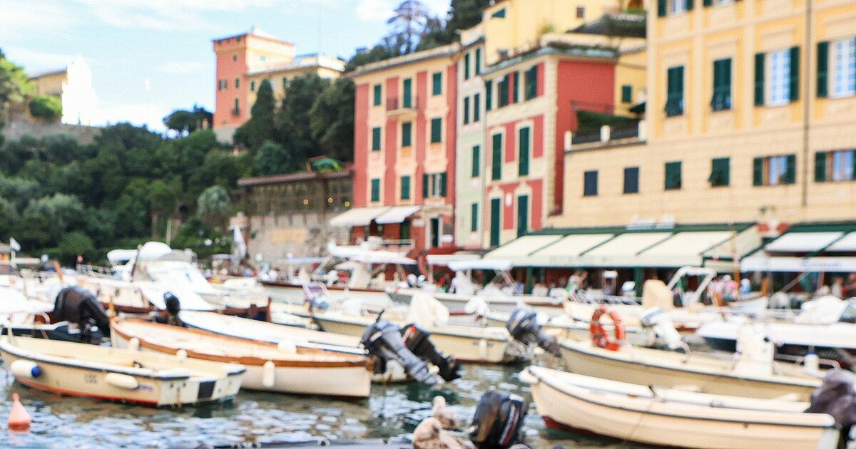 gioielleria specializzata in rolex rapinata a portofino forse fuga via mare per i banditi