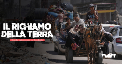Copertina di Alessandro Di Battista con ‘Il Richiamo della Terra’ su TvLoft, il racconto della Palestina vista dalla Giordania