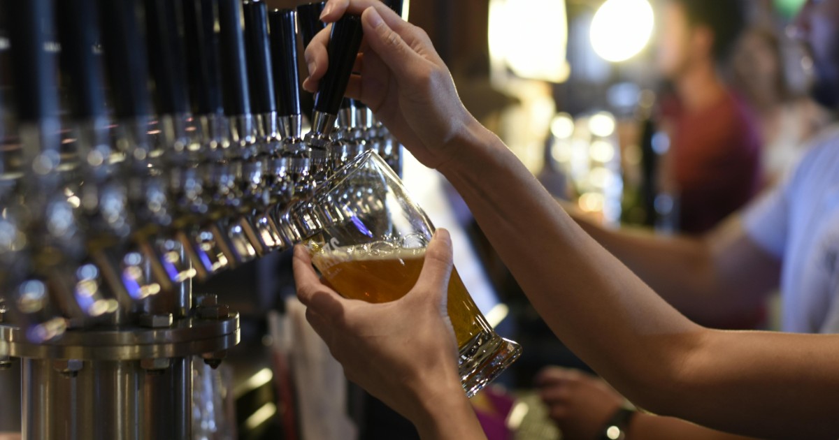 sono scappati sgommando come se fosse una rapina si abbuffano in birreria e fuggono senza pagare il conto