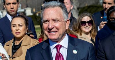 Copertina di Gaza, Trump studia il “piano Riviera” con Tony Blair